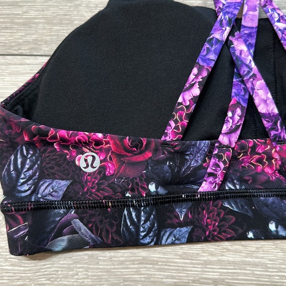 NWOT Lululemon Sports Bra - Picture 3 of 5